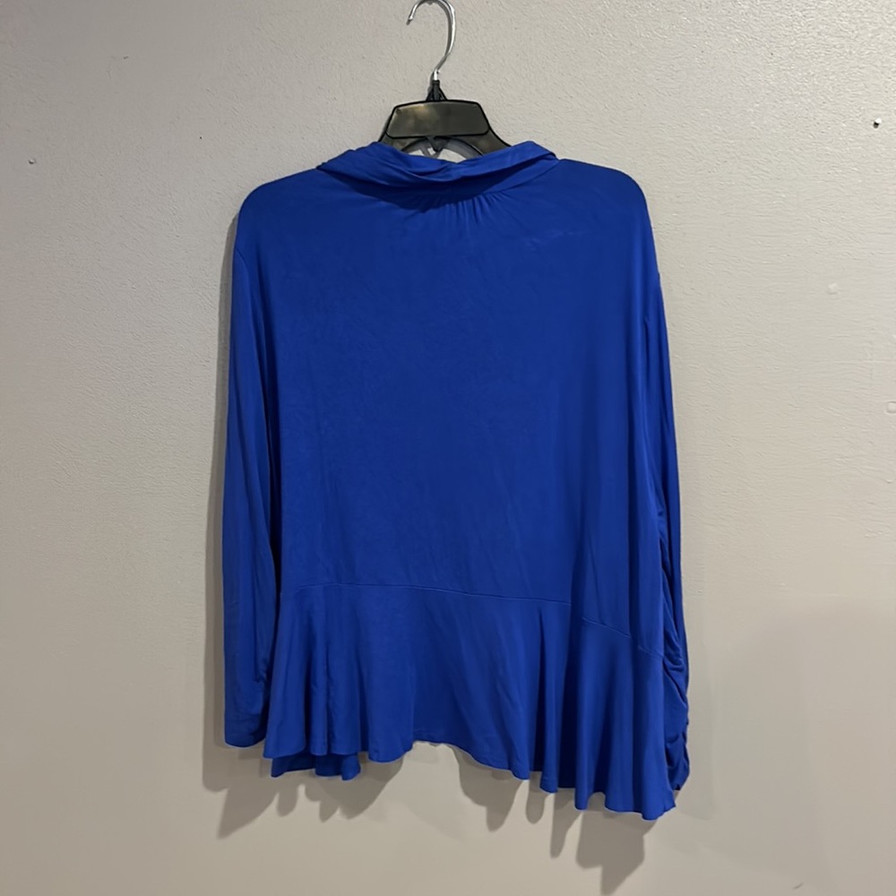 Grace Elements Women’s sweater. - Picture 2 of 3